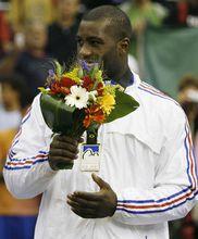 特迪&middot;里內