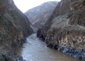 V形河谷 V形河谷