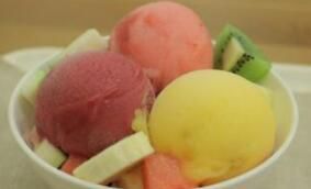 三色水果冰 三色水果冰