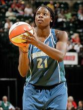 尼琪&middot;安露絲姬