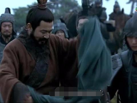 此王爺活著連皇上都怕,死後卻被曹操掘墳,葬品竟養活三十萬大軍 此王爺活著連皇上都怕,死後卻被曹操掘墳,葬品竟養活三十萬大軍