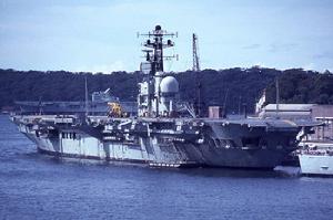 墨爾本號航空母艦 墨爾本號航空母艦