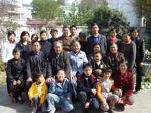 余錫宏兄弟姐妹合影