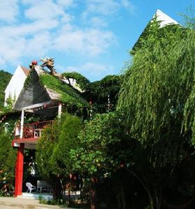 偏岩河沿岸農家樂