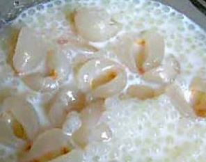 冰爽荔枝西米露