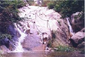 鱗龍山自然風景區