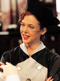 （圖）安妮·特貝寧