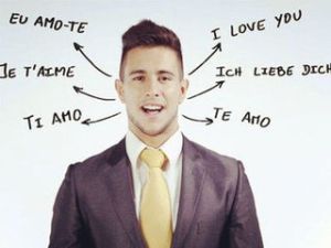 翻譯家[從事翻譯有成就的人]