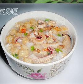 豆腐粒香菇乾魷魚粥 豆腐粒香菇乾魷魚粥
