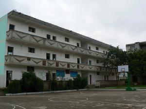 （圖）學校教學樓 