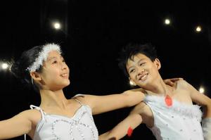 《雜技小精靈》精彩劇照