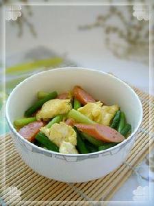 香腸蒜苔炒蛋 香腸蒜苔炒蛋