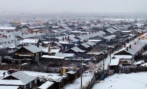 板甲泥房屋居民區