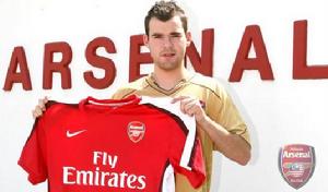 阿莫里&middot;比紹夫球衣