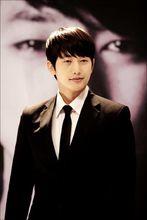 朴施厚《我是殺人犯》圖冊