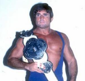 艾恩·安德森 艾恩·安德森