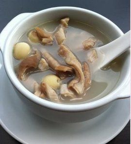 蓮子豬肚湯 蓮子豬肚湯