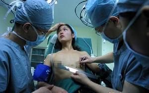 浙江麗水小伙白艷接受變性手術