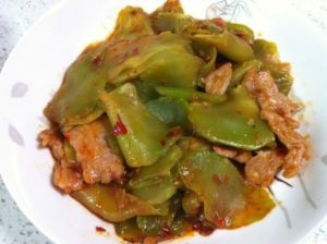 萵筍蛋絲炒豆皮 萵筍蛋絲炒豆皮