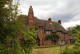 紅屋[英國紅屋(The Red House)]