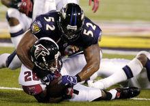 劉易斯比賽畫面（2004對獵鷹）