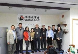 蘇太貴和香港戒毒會胡順安院長、石鼓洲康復院李福基院長合影留念