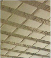 交代穿孔結構 交代穿孔結構