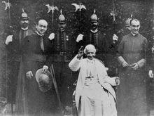 1896年，有史以來教皇第一次錄影。