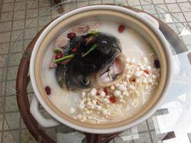 天麻燉鯉魚 天麻燉鯉魚