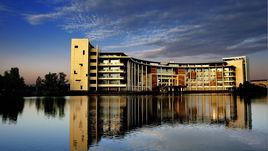 西南交通大學圖書館 西南交通大學圖書館