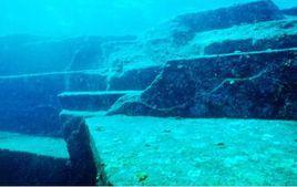 水下金字塔 水下金字塔