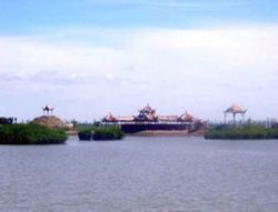 鏡湖[內蒙古錫林郭勒]