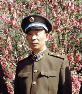 楊志福[北京軍區空軍原副政委（副兵團）]