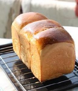 牛奶甜吐司 牛奶甜吐司