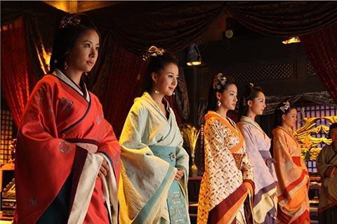 石虎強搶民女入宮，人數多達數萬