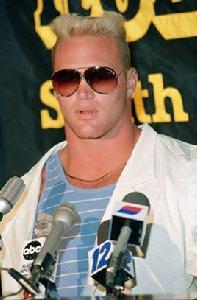 布萊恩·伯茨沃斯 布萊恩·伯茨沃斯