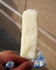 鐘樓小奶糕 鐘樓小奶糕