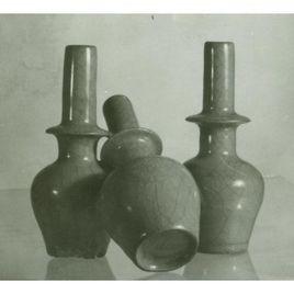 南宋龍泉窯三聯大吉瓶 南宋龍泉窯三聯大吉瓶