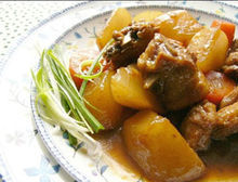 蘿蔔燜肉排 蘿蔔燜肉排