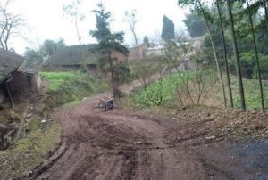 他克莫村 他克莫村