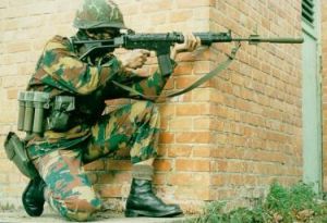 比利時FN FNC 5.56mm突擊步槍