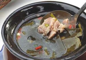 花生海帶煨龍骨 花生海帶煨龍骨