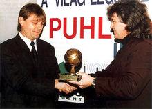 當選1994年世界最佳裁判