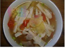 竹筍肉絲湯