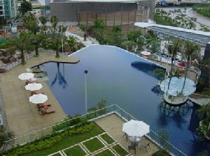 深圳金地香蜜山國際公寓游泳池，酒店預訂熱線：0755-88852878