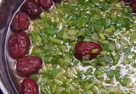 芹菜紅棗湯 芹菜紅棗湯