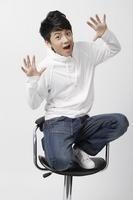 吳俊餘12強定妝照