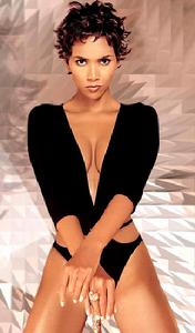 第20任 哈利&middot;貝瑞《誰與爭鋒》(Die Another Day) 2002年