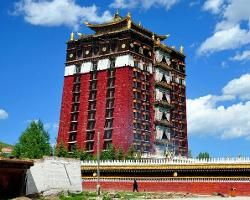 米拉日巴佛閣 米拉日巴佛閣