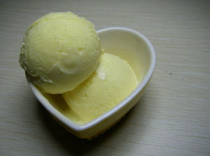 香草蛋奶冰淇淋 香草蛋奶冰淇淋